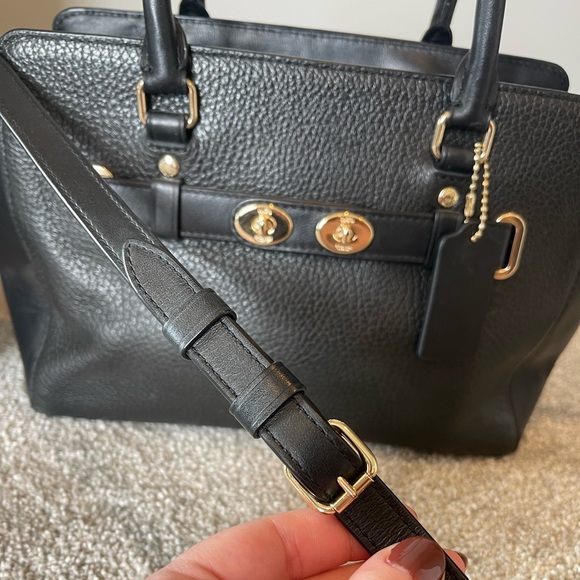 Coach Handbag - Picture 3 of 8